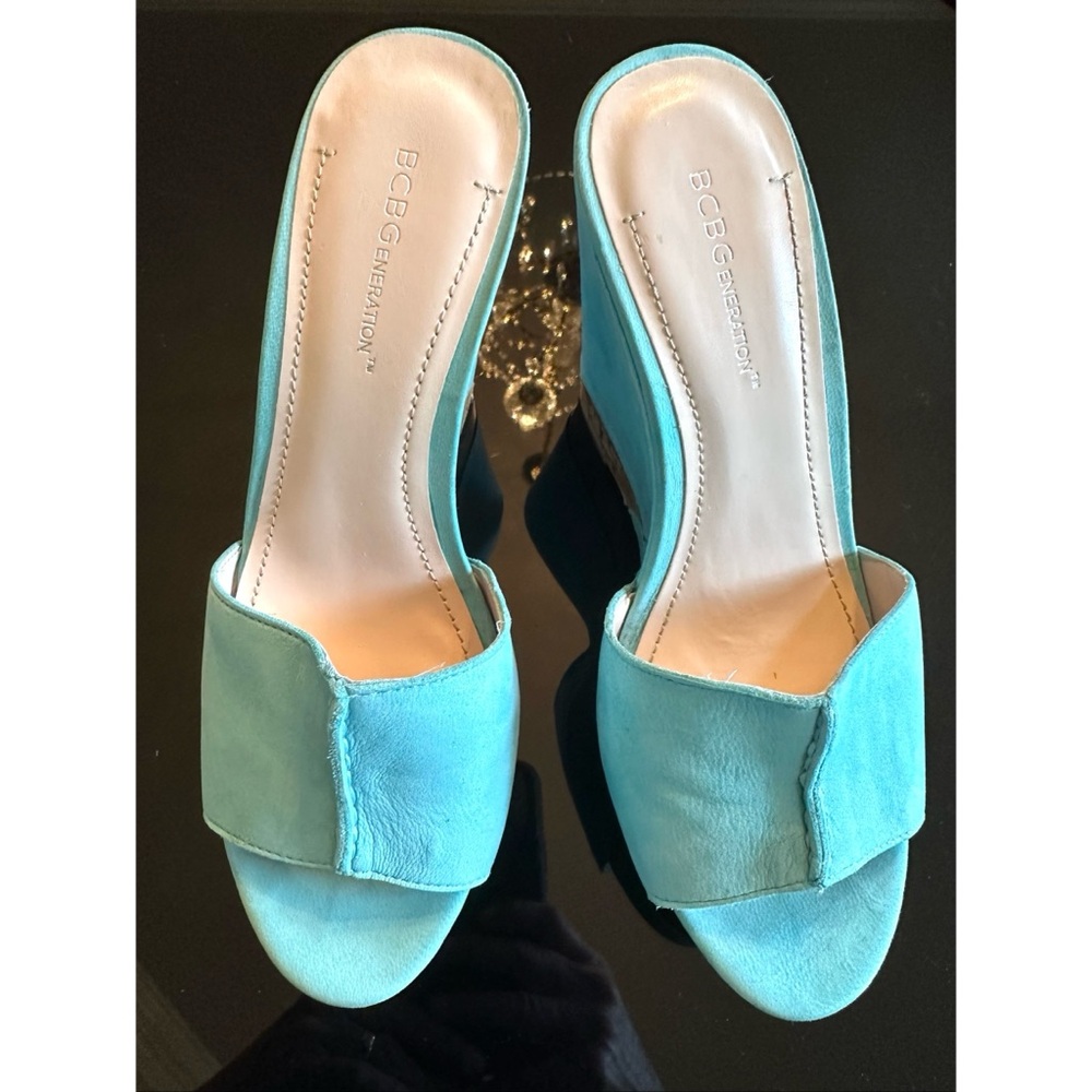 BCBGeneration REXX Suede Platform Wedge Slide Sandals, 7.5 - Picture 6 of 10